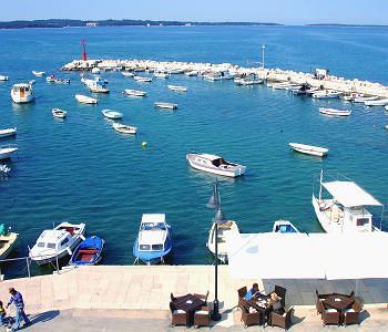 Marina Hotel - Restaurant Fazana Bagian luar foto